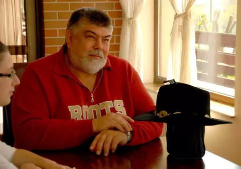 EXCLUSIV/ Drama artistului Ilie Micolov se adâncește. Lipsa actelor îi face imposibil accesul la tratament