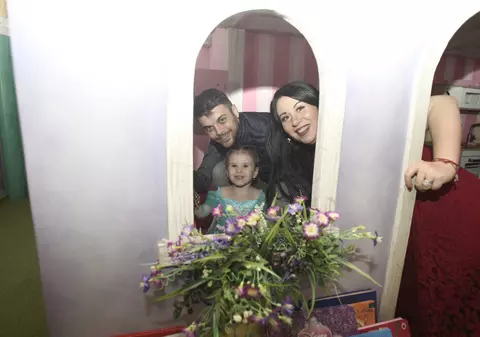 FOTO EXCLUSIV/ Fiica Oanei Roman a împlinit 3 ani. A petrecut cu juniorii din showbiz