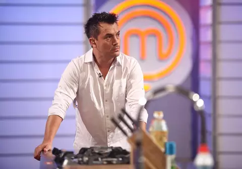 EXCLUSIV/ După 12 ani de pauză, Răzvan Fodor se întoarce la rock. Prezentatorul Pro TV repetă în secret, cu propria trupă!