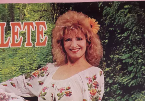 FOTO EXCLUSIV/ Ileana Ciuculete cea mai dezinhibată solistă de muzică populară. Cum poza la 55 de ani!