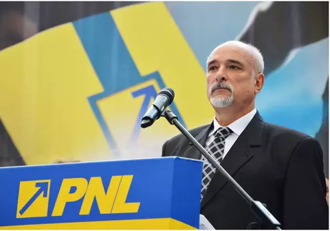 PNL se delimitează de proiectul privind funcționarii publici; Care a fost reacția Ralucăi Turcan