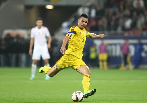 Cosmin Contra a convocat lotul pentru Kazahstan și Danemarca. L-a readus pe Hoban și l-a lăsat acasă pe Alibec