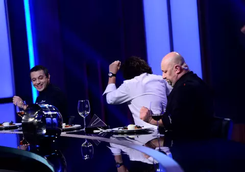 Florin Dumitrescu a părăsit platoul emisiunii Chefi la cuțite. "Nu mai suport. Nu există așa ceva"
