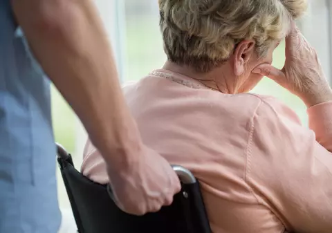 LIBERTATEA TE AJUTĂ: Persoana cu handicap gradul 1 datorează impozit pe locuință?