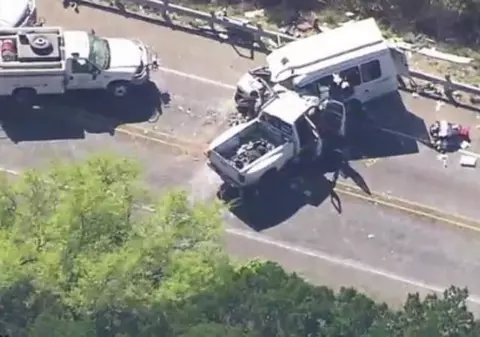 Accident cu cel puțin 13 morți în Texas | Un microbuz al unei biserici locale s-a izbit de o camionetă