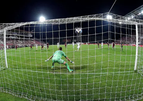 Liga 1, play-off, etapa a 2-a. CFR Cluj - Astra 3-2. Deac - gol și pasă de gol. Șumudică - eliminat