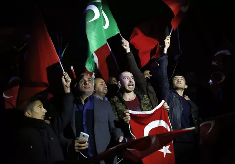 Turcia a suspendat contactele la nivel înalt cu Olanda. Ambasadorul olandez, interzis în Ankara