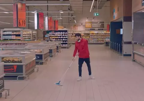 Kaufland lansează primul videoclip realizat cu ajutorul comunității de un milion de prieteni de pe Facebook