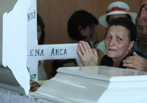 Mama Mădălinei Manole nu va fi îngropată alături de fiica ei. Unde va fi înmormântată Eugenia Manole