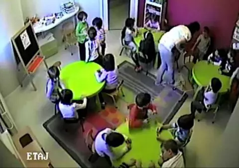 Educatoarele grădiniței „Micul Regat“ din Constanța, acuzate că băteau copiii, condamnate la închisoare cu suspendare. Directoarea, achitată