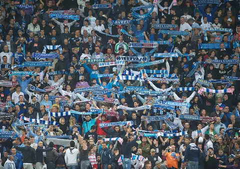 Fanii lui Napoli i-au prins în capcană pe autostradă pe cei ai lui Juventus. Doar printr-o minune victimele au scăpat