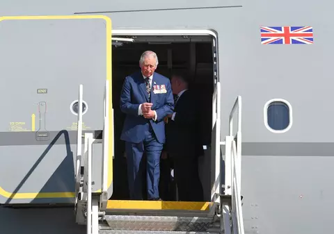 VIDEO / Prințul Charles a participat la o recepție specială în onoarea sa, după vizitele la Palatul Elisabeta, Patriarhie și Muzeul Satului