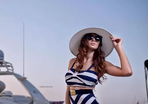 EXCLUSIV/ Adevărul despre cariera de ”designeriță” a Ramonei Gabor. Își câștigă existența făcând poze pentru alții