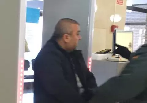 Liderul bandei de români care au fugit dintr-un restaurant din Spania fără să plătescă a fost eliberat