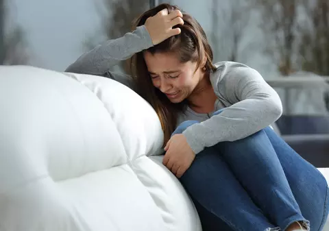 Adela vă sfătuiește în sex și iubire. ”Când părinţii mei au spus că îmi fac o vizită, el fiind iniţial de acord, și-a făcut bagajele şi a plecat”