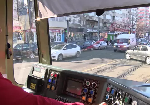 VIDEO. Cursă cu obstacole. Aventurile unui vatman