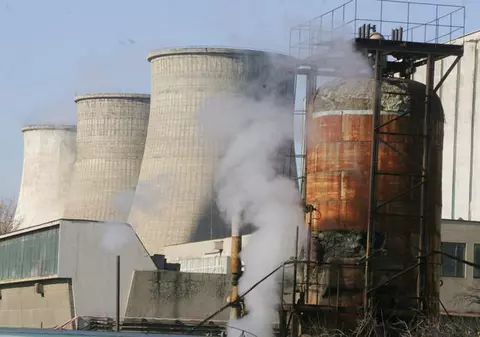 Consumul de energie al României a scăzut cu o treime în perioada 1996-2016, după ce industria fost tăiată la fier vechi. Polonia și Ungaria s-au eficientizat