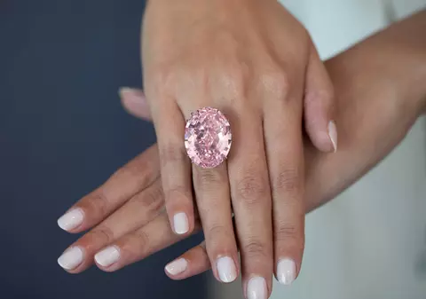 The Pink Star, cel mai mare diamant roz de pe piață, va fi scos la licitație