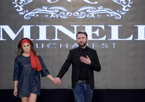 Fosta gimnastă Monica Roșu e Jackie Kennedy!