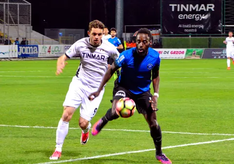 Liga 1, play-off, etapa a 8-a: Viitorul - Astra Giurgiu 3-2. Echipa lui Hagi a egalat-o pe FCSB la puncte! Campioana s-a făcut iar de râs