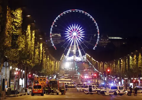 Un complice al teroristului de pe Champs Elysee a fost inculpat