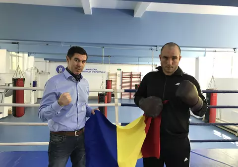 Pugilistul român Mihai Nistor l-a bătut pe britanicul Anthony Joshua, cel care se luptă sâmbătă pentru centurile IBF, WBA și IBO cu Vladimir Klitschko. Pronosticul lui Nistor