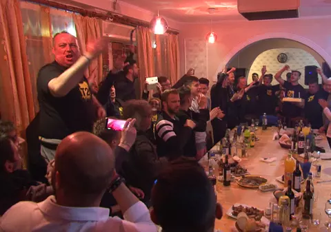 După succesul clar cu CS Ceptura, la care a fost prezent și Hamza Younes, petroliștii l-au săbătorit pe Mircea Dridea la restaurantul Pomul Verde | VIDEO