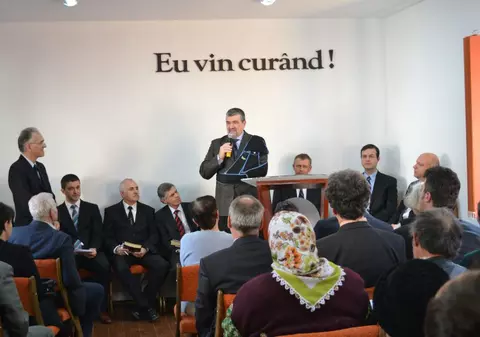 Nu toţi românii sărbătoresc cu ouă roșii, carne de miel și pască cele trei zile ale Paștelui. Cum sărbătoresc adepții altor religii