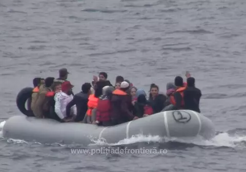 Polițiștii de frontieră români, eroi în Marea Egee. Au salvat 52 de oameni, între care 13 copii, care se puteau scufunda