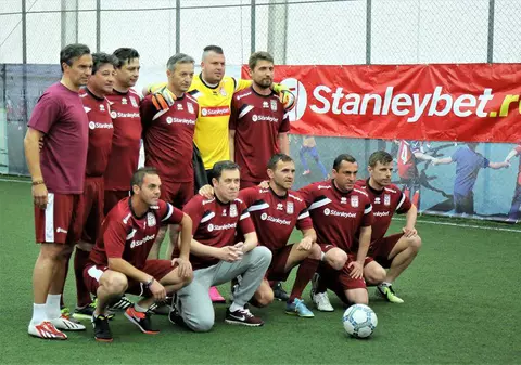 Într-un meci demonstrativ, reeditarea sfertului eurofantastic, Rapid Old Boys a trecut de Steaua 2006. ”Doamne, cât îmi lipsea o victorie cu ei” / FOTO