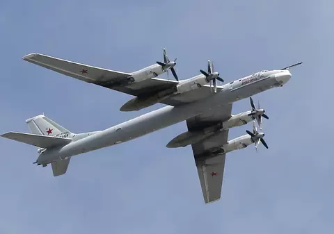 SUA a interceptat două bombardiere rusești lângă Alaska