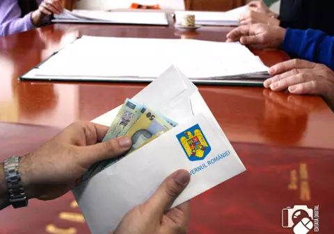 E oficial! Profesorii pot ajunge la închisoare pentru luare de mită. Ce a decis ICCJ în cazul unei profesoare care a cerut bani elevilor