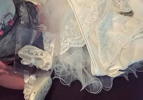 Ce ținută poartă Andreea Bălan la petrecerea de botez