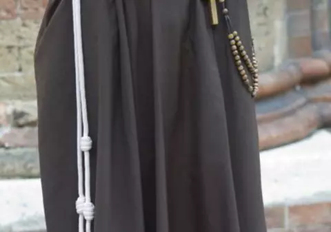 Trei ani de închisoare pentru un călugăr care s-a urcat băut la volan și și-a ucis un văr