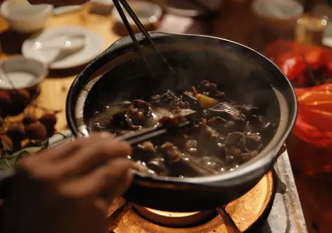 Consumul de carne de câine şi pisică, interzis în Taiwan