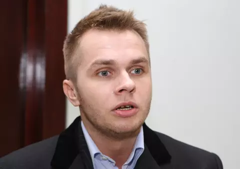 VIDEO EXCLUSIV/Premiat pentru ținută, Codin Maticiuc s-a amuzat și-a comentat:  ”Mă îmbrac așa doar la înmormântări și la avorturi!”