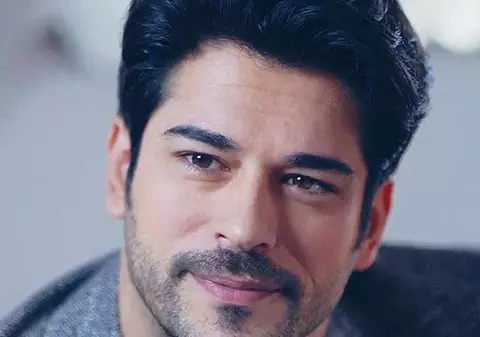 Actorul Burak Ozcivit, internat de urgenta in spital! Uite ce a patit la filmarile pentru serialul "Dragoste infinita"