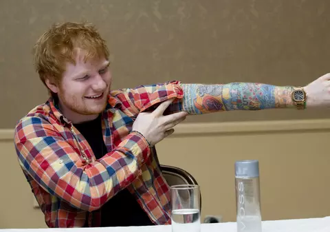 Ed Sheeran are un tatuaj care este scris greșit din cauza unei glume
