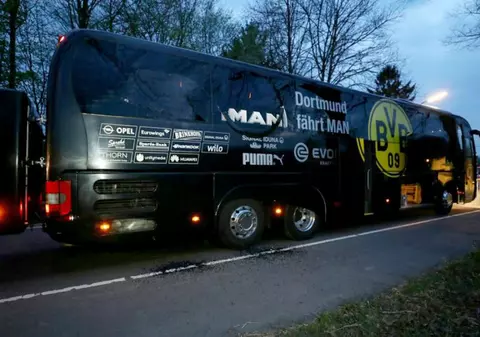 UPDATE: un nou mesaj de revendicare a atentatului de la Dortmund. Autorii ameninţă cu un nou atac. Anchetă dificilă după cele trei explozii lângă autocarul Borussiei