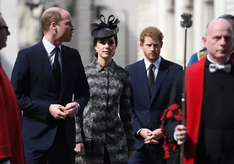 Ducii de Cambridge și prințul Harry au participat la ceremonia de comemorare a victimelor atacului de la Westminster