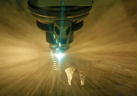 Armata SUA dezvoltă arme laser inspirate din Star Wars. În curând, americanii vor putea doborî cu ele rachete de croazieră