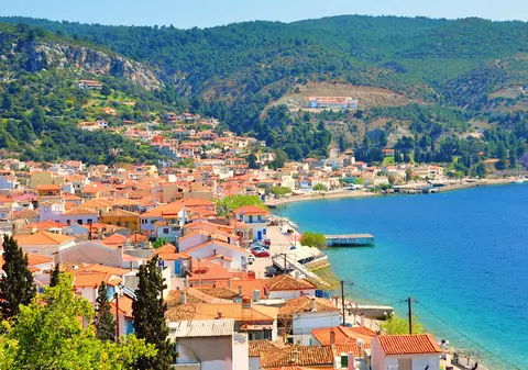(P) Evia, destinația vedetă a sezonului estival