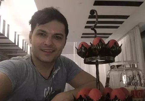 EXCLUSIV/ Liviu Vârciu își asumă copilul, nu și mama copilului. Nu renunță la burlăcie!