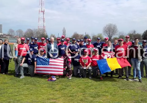 Meci de baseball eveniment între militarii americani şi echipa naţională a României la Constanța