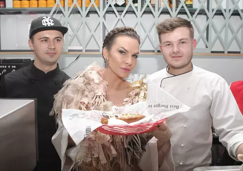 VIDEO EXCLUSIV/ A prins gustul cârnaților! Anna Lesko vrea să-și facă rețea de restaurante