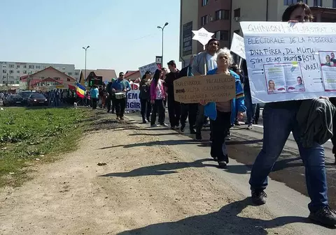 Vești bune pentru locuitorii din Prelungirea Ghencea. Lucrările de amenajare a șoselei și a trotuarelor se apropie de final