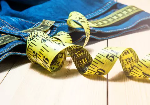 O femeie a slăbit 70 de kilograme după ce a eliminat patru alimente din dieta sa. Care sunt acestea