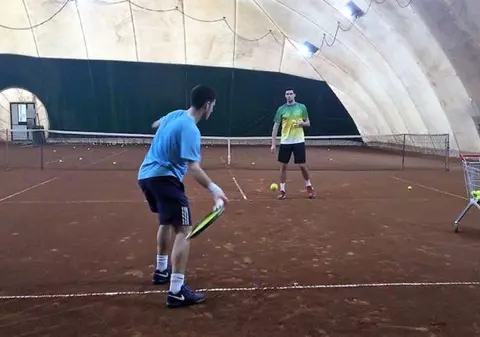 Ce condiții găsești la Academia Victor Hănescu / FOTO&VIDEO