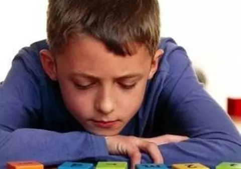 Cercetătorii au descoperit noi gene asociate autismului și altor boli neurologice