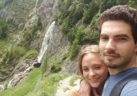 Sora Deliei se mărită. Prima imagine cu rochia de mireasă a Oanei Matache. Incredibil cum a fost cerută în căsătorie
